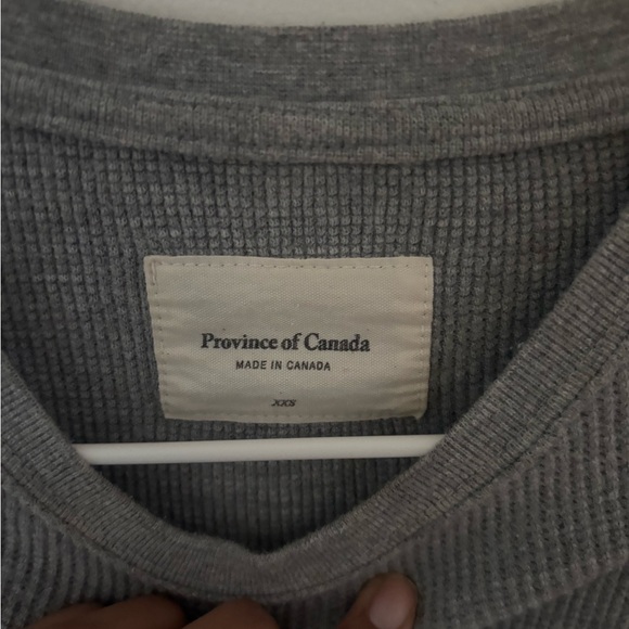 Morning waffle crop top province of Canada - Picture 2 of 3